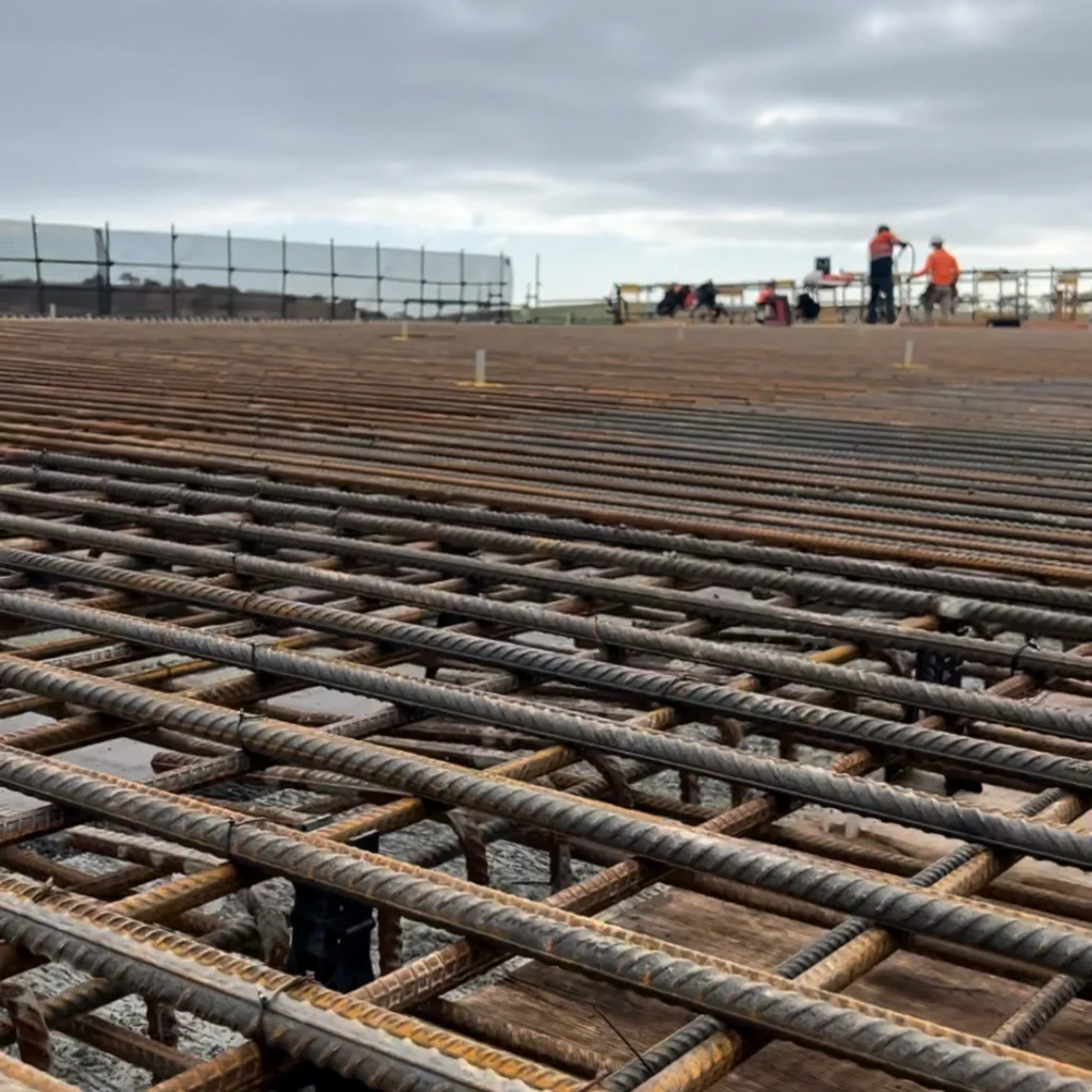 Steel fixing construction